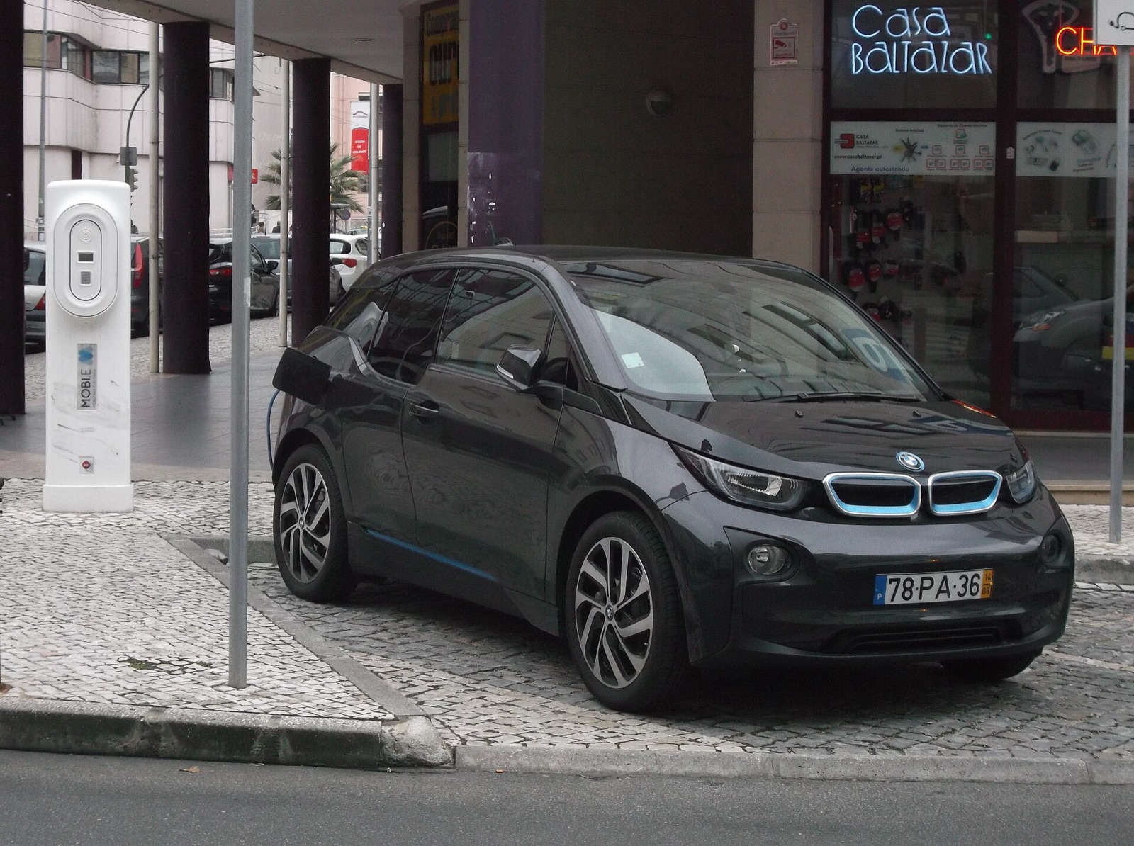BMW i3 — i3 (94 Ah / 33 kWh)
