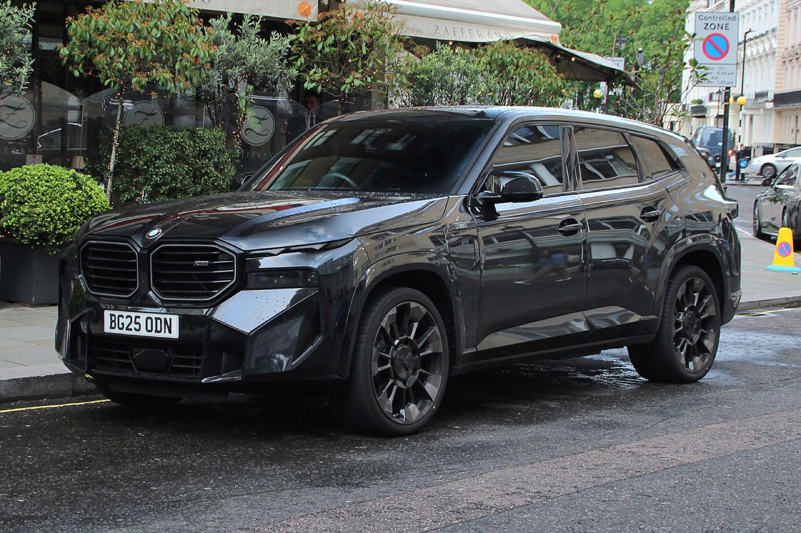 BMW XM — XM 50e