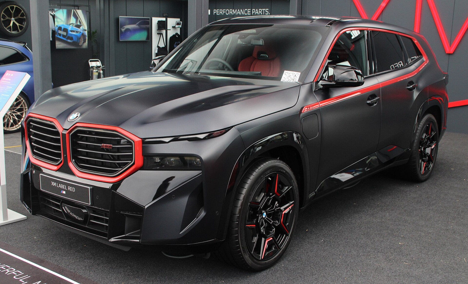 BMW XM — XM Label Red