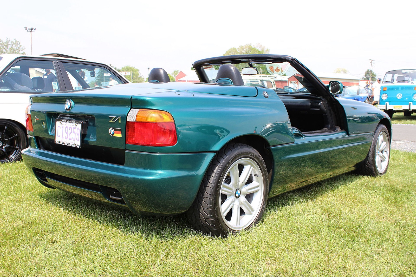 BMW Z1 — Drop-Down Doors